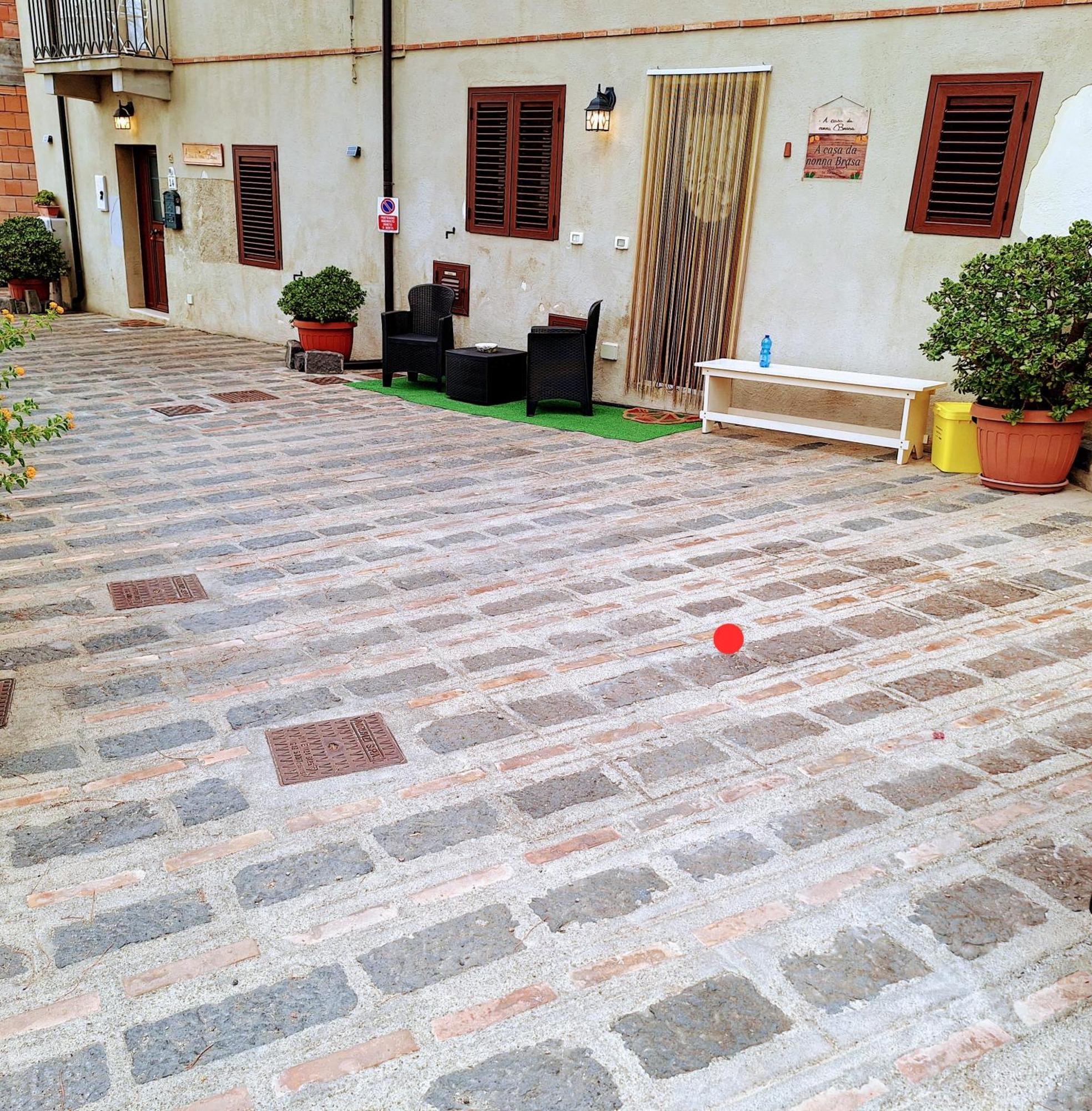 A Casa Da Nonna Brasa Holiday Home Savoca Exteriör bild